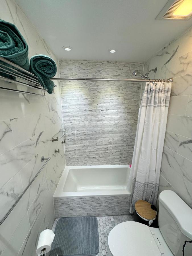 The Waltham Private Room & Bathroom John F Kennedy Jfk Lga Airport Manhattan Penn Station Bullet-Train 15 Min Nova York Exterior foto